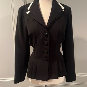 Danny & Nicole skirt suit